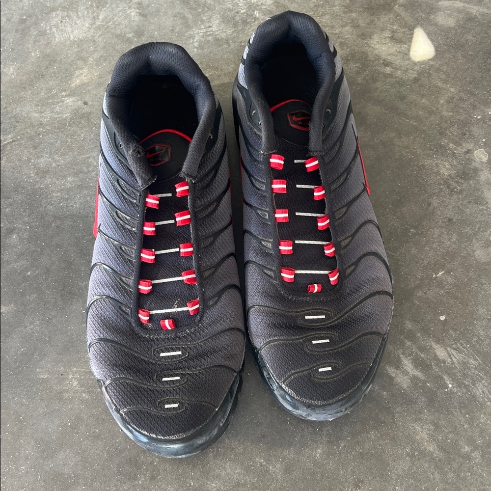 Air Max Plus. Bred! Size 12 missing laces. Super clean and lots of life.
